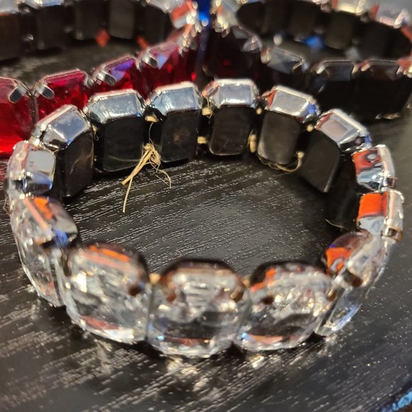 Claire's 6 Stretch Bracelets - Picture 3 of 3